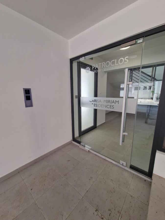 Carisa Deluxe Apartment With Jacuzzi 拉纳卡 外观 照片