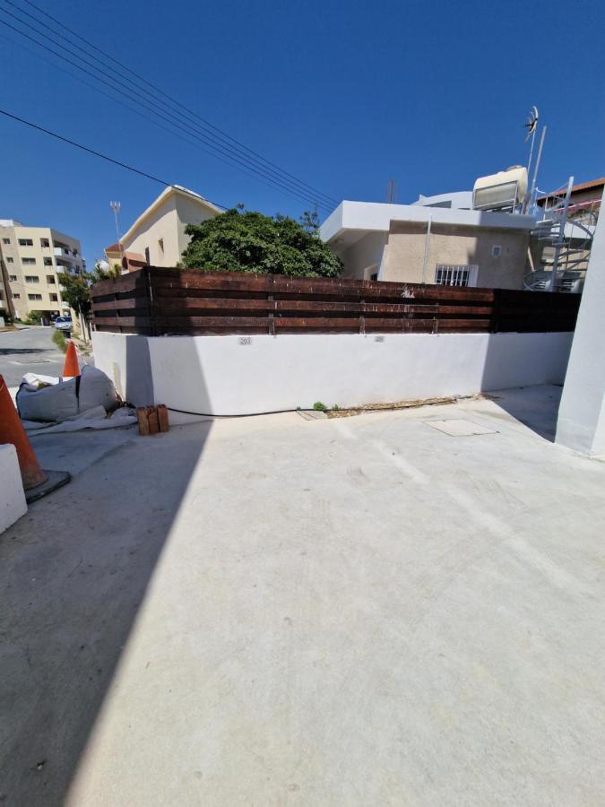 Carisa Deluxe Apartment With Jacuzzi 拉纳卡 外观 照片