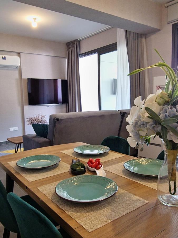 Carisa Deluxe Apartment With Jacuzzi 拉纳卡 外观 照片
