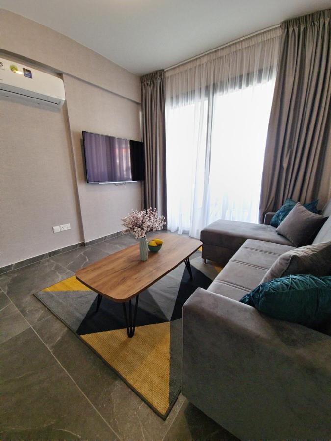 Carisa Deluxe Apartment With Jacuzzi 拉纳卡 外观 照片