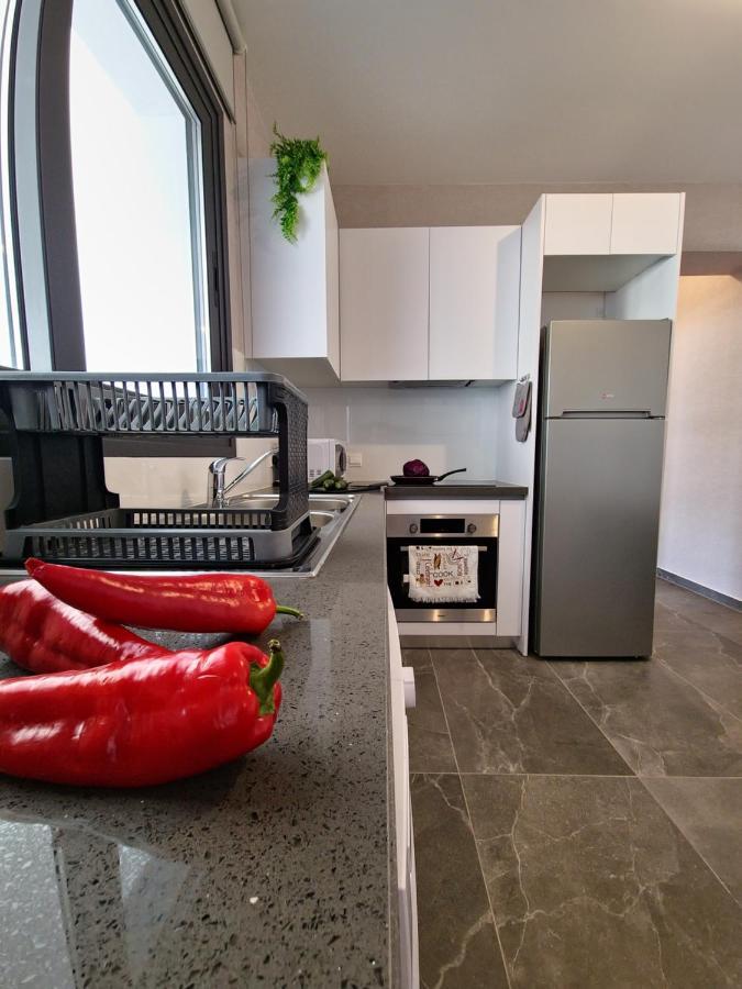 Carisa Deluxe Apartment With Jacuzzi 拉纳卡 外观 照片
