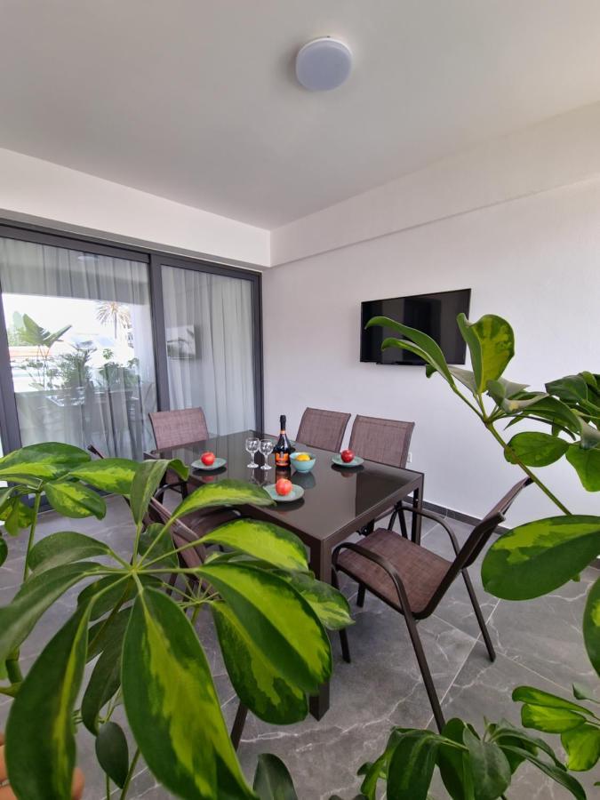 Carisa Deluxe Apartment With Jacuzzi 拉纳卡 外观 照片